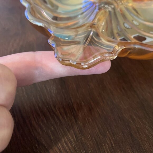 Vintage Jeannette Marigold Iridescent Carnival Glass "Doric" Clover Shaped Dish - Picture 6 of 7